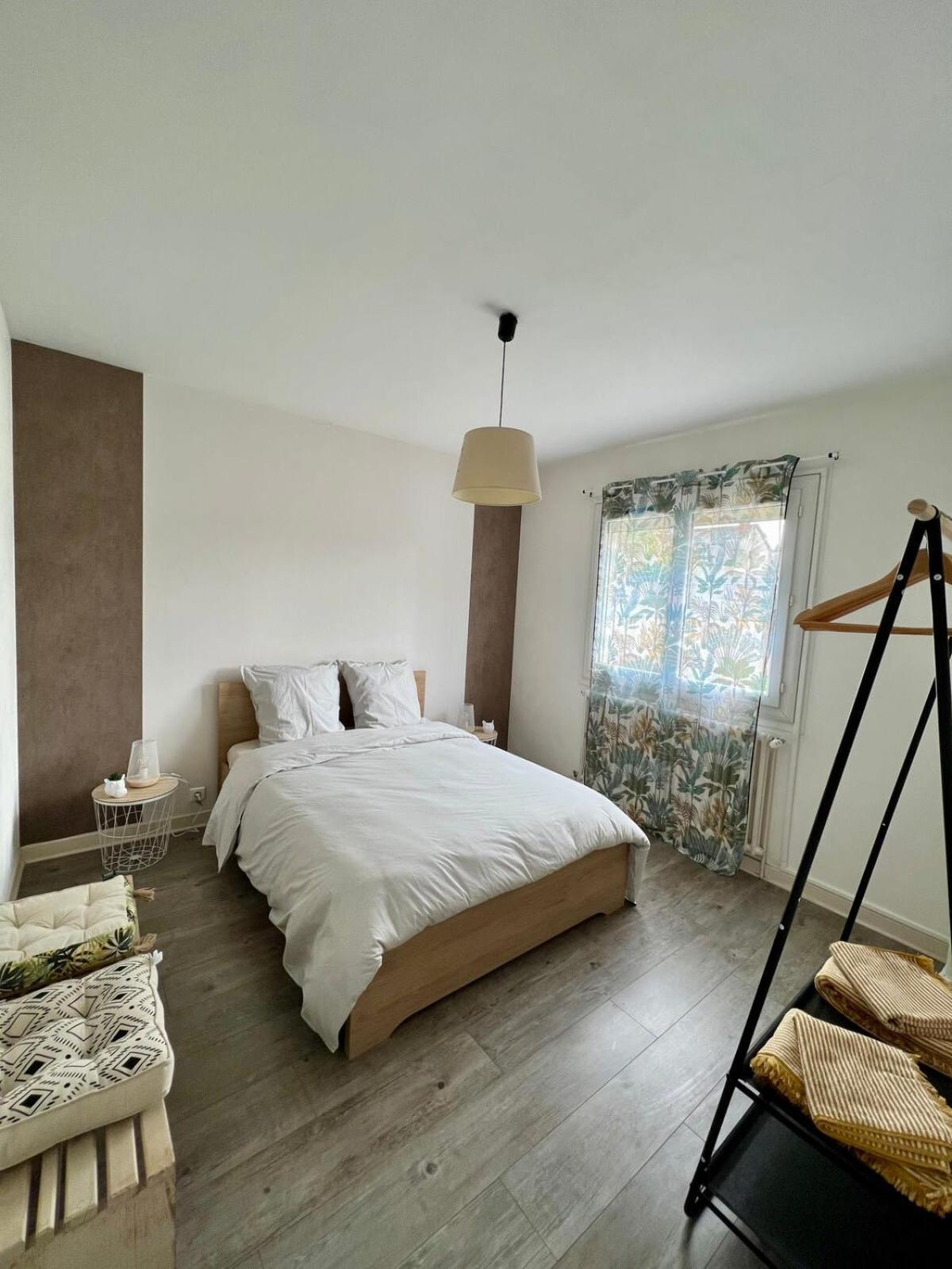 Casa Viallatoux - Proche Centre - Parking Gratuit บรีฟ-ลา-เกยยาร์ด ภายนอก รูปภาพ